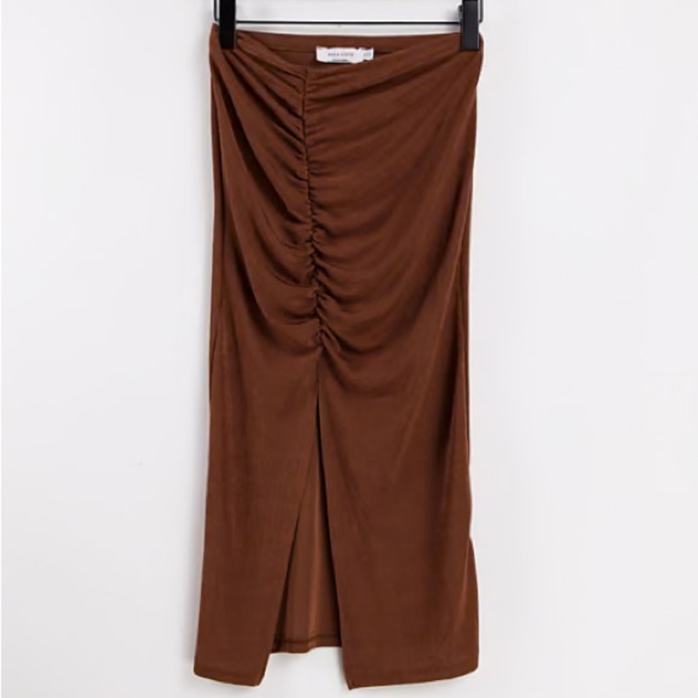 Aria Cove ruched detail coordinating midi skirt in chocolate brown US 2 ASOS - Picture 1 of 4